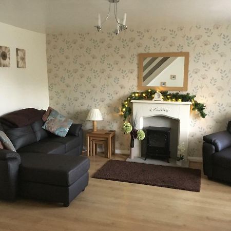 Вилла The Old Shop Llandyfrydog Экстерьер фото