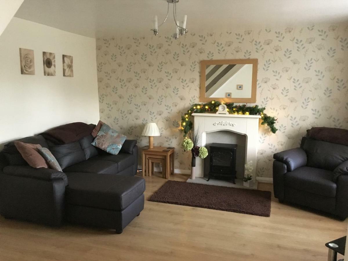 Вилла The Old Shop Llandyfrydog Экстерьер фото