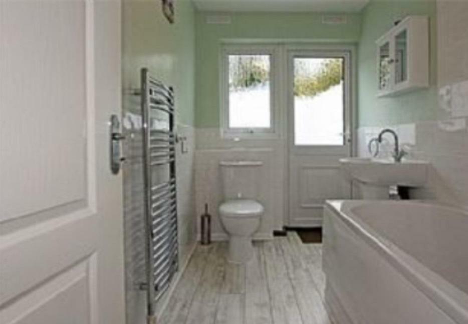 Вилла The Old Shop Llandyfrydog Экстерьер фото